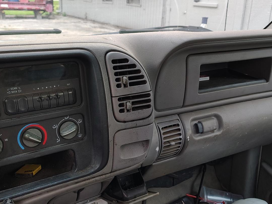 2001 CHEVROLET 3500 - Image 36